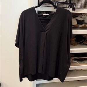 entro Black V-Neck Short Sleeve Tunic